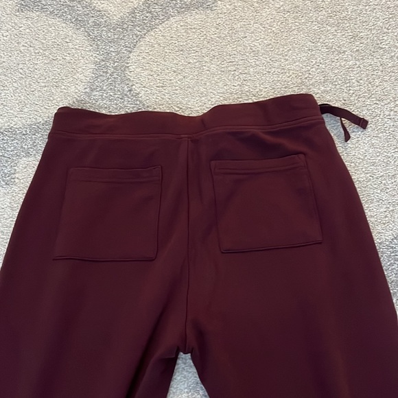 Lou & grey for LOFT Wine colored sweatpants - Picture 5 of 5